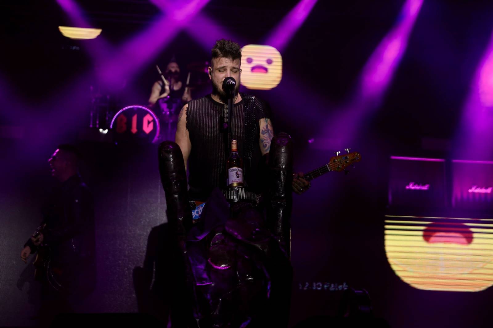 Ohnivá show i jiskry létající z kytar. Rybičky 48 zakončily letošní sezónu koncertem v Českých Budějovicích