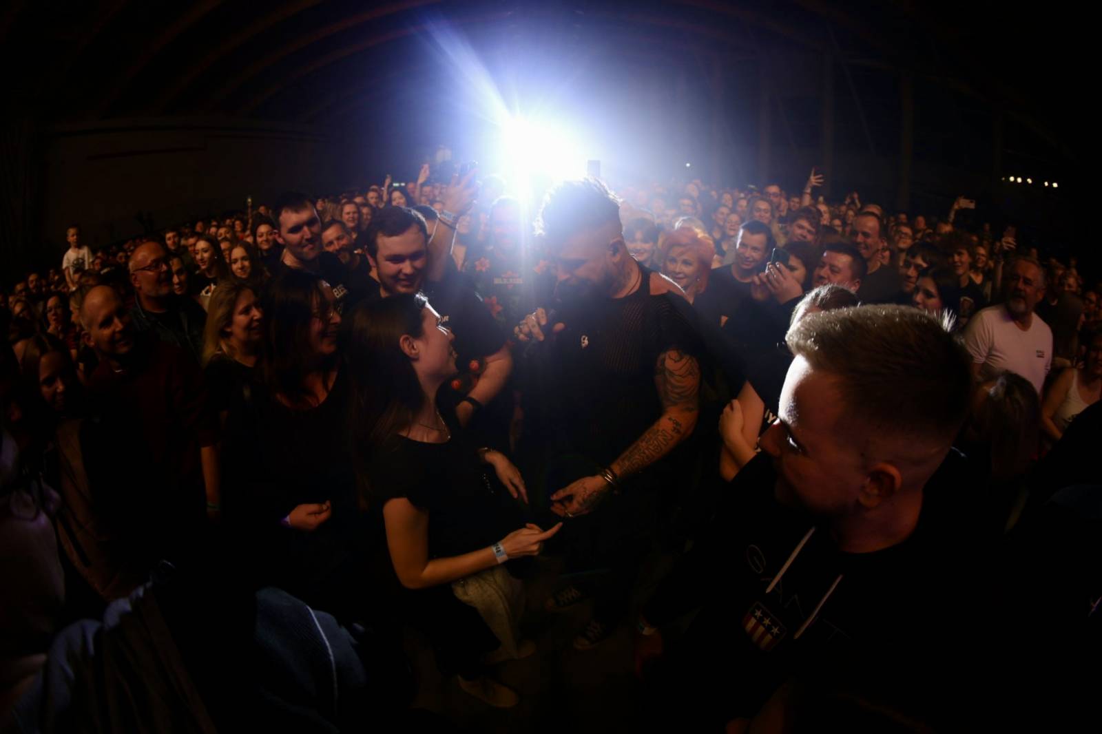 Ohnivá show i jiskry létající z kytar. Rybičky 48 zakončily letošní sezónu koncertem v Českých Budějovicích