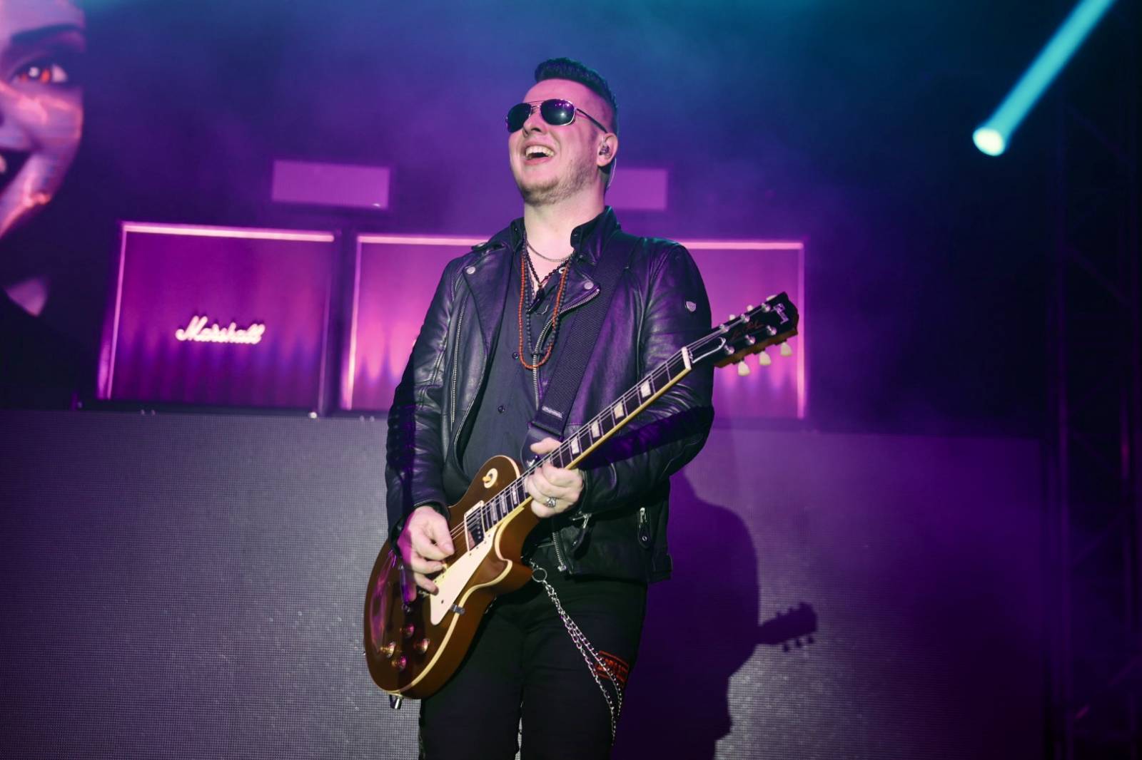 Ohnivá show i jiskry létající z kytar. Rybičky 48 zakončily letošní sezónu koncertem v Českých Budějovicích