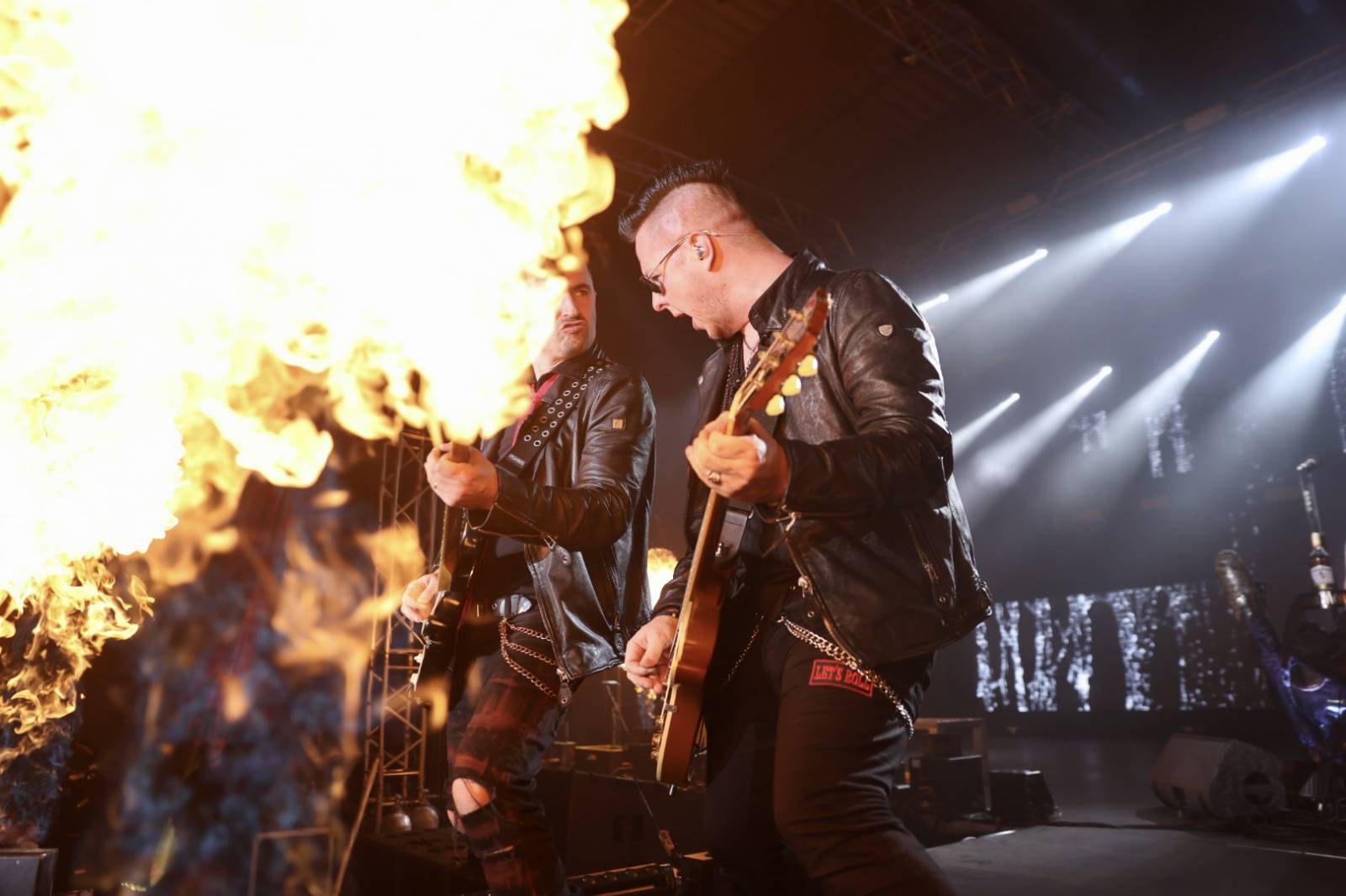 Ohnivá show i jiskry létající z kytar. Rybičky 48 zakončily letošní sezónu koncertem v Českých Budějovicích