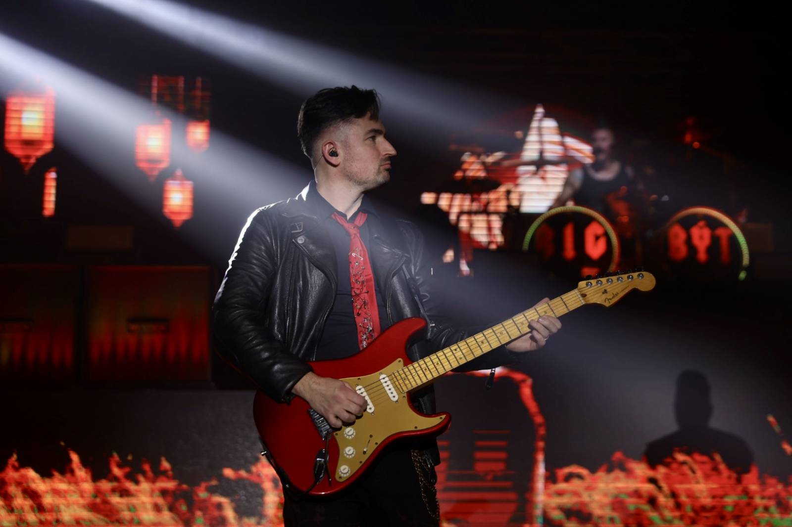 Ohnivá show i jiskry létající z kytar. Rybičky 48 zakončily letošní sezónu koncertem v Českých Budějovicích