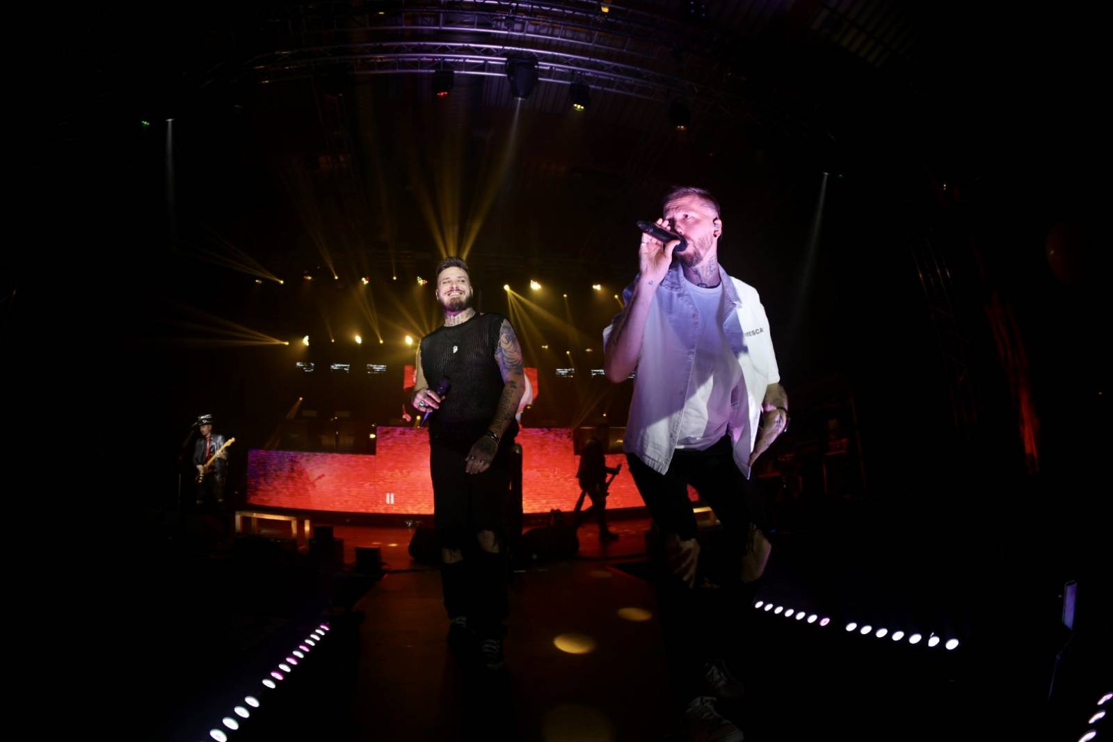 Ohnivá show i jiskry létající z kytar. Rybičky 48 zakončily letošní sezónu koncertem v Českých Budějovicích