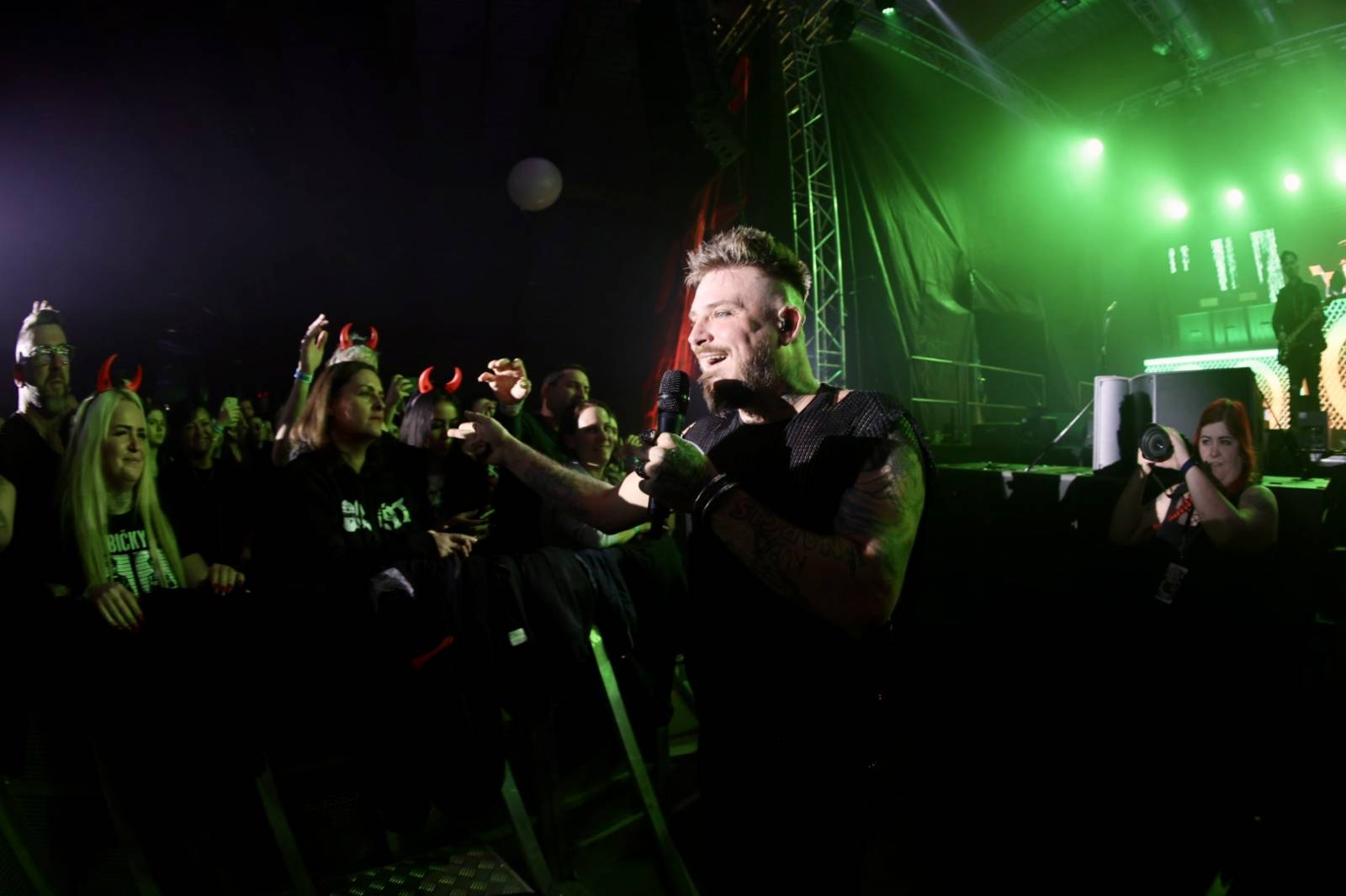 Ohnivá show i jiskry létající z kytar. Rybičky 48 zakončily letošní sezónu koncertem v Českých Budějovicích