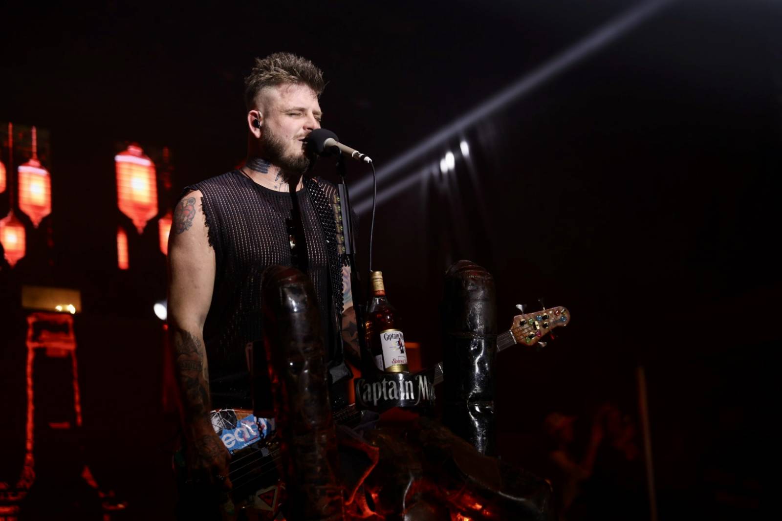 Ohnivá show i jiskry létající z kytar. Rybičky 48 zakončily letošní sezónu koncertem v Českých Budějovicích