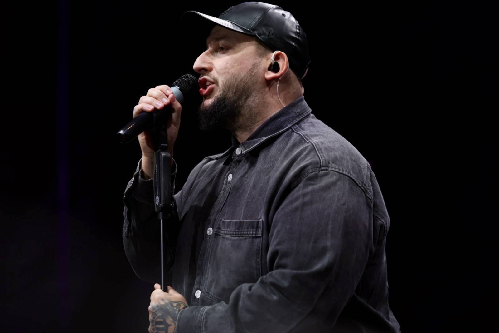 Ohnivá show i jiskry létající z kytar. Rybičky 48 zakončily letošní sezónu koncertem v Českých Budějovicích