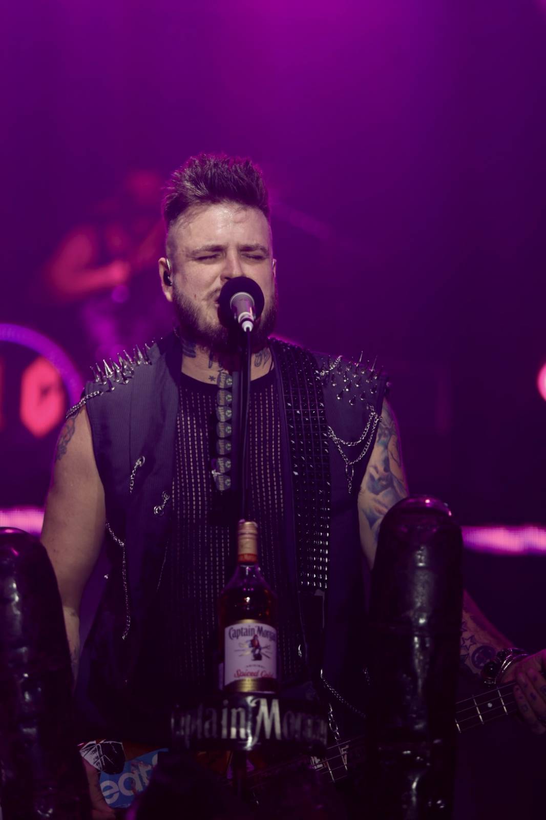 Ohnivá show i jiskry létající z kytar. Rybičky 48 zakončily letošní sezónu koncertem v Českých Budějovicích