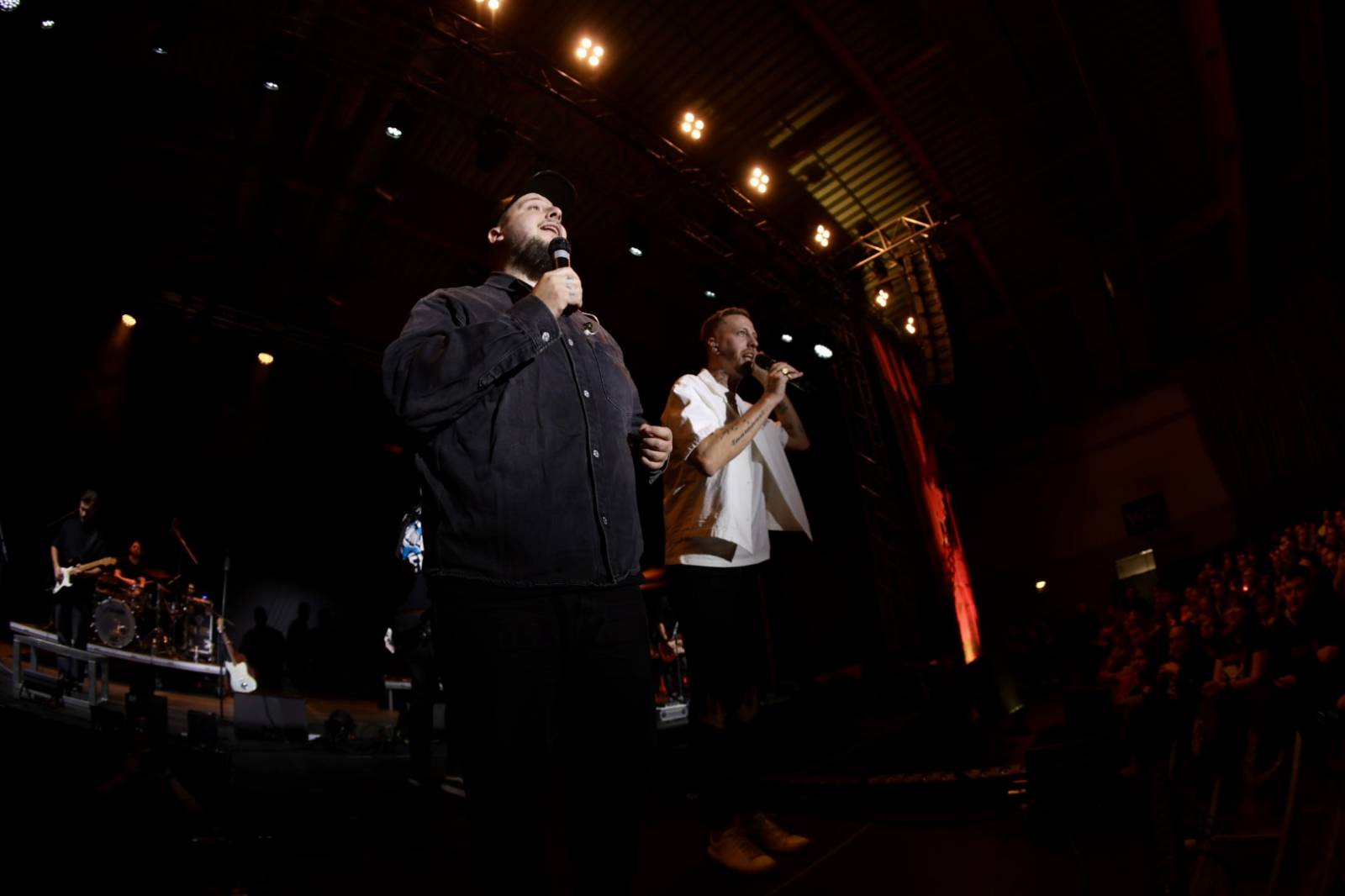 Ohnivá show i jiskry létající z kytar. Rybičky 48 zakončily letošní sezónu koncertem v Českých Budějovicích