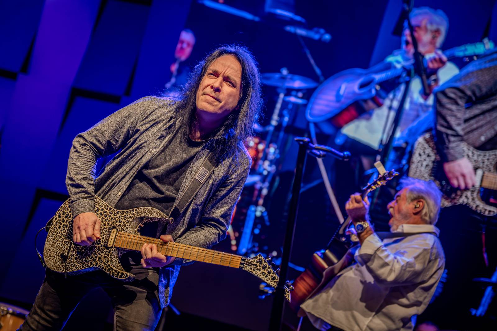 Michal Prokop učaroval Foru Karlín a převzal si platinovou desku za album Ostraka