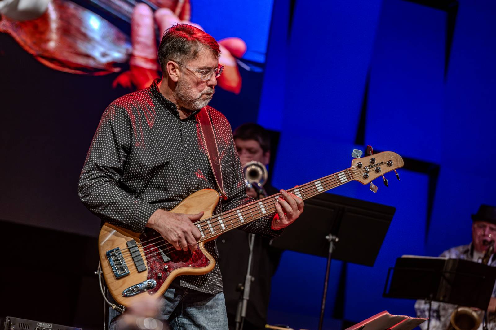 Michal Prokop učaroval Foru Karlín a převzal si platinovou desku za album Ostraka