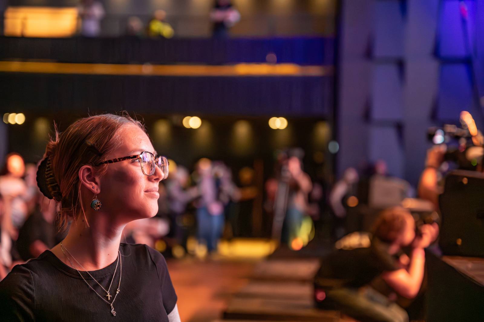 Michal Prokop učaroval Foru Karlín a převzal si platinovou desku za album Ostraka