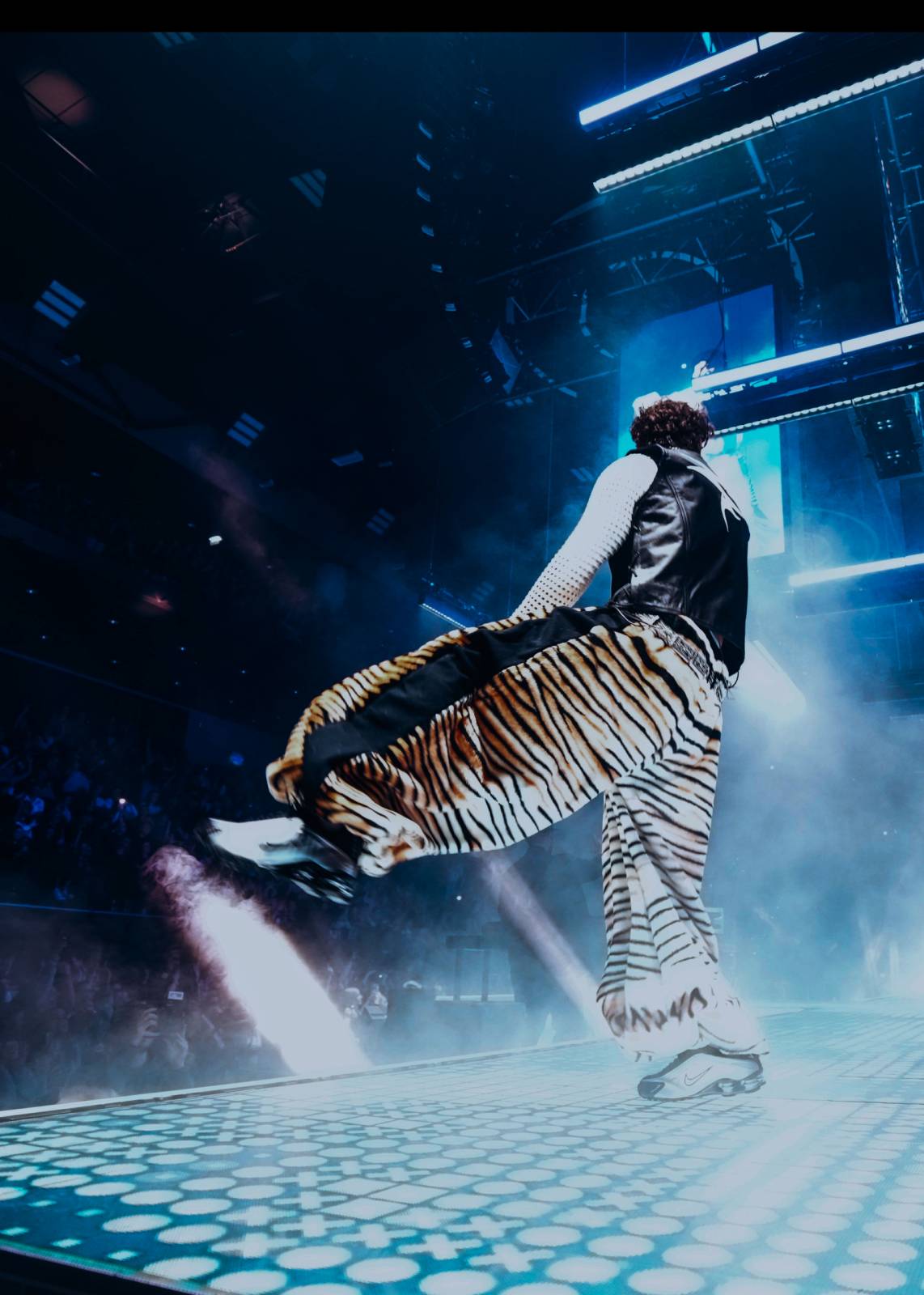 Nadšený řev a slzy štěstí. Ben Cristovao  a Sofian Medjmedj  vyvolali v O2 universu šílenství