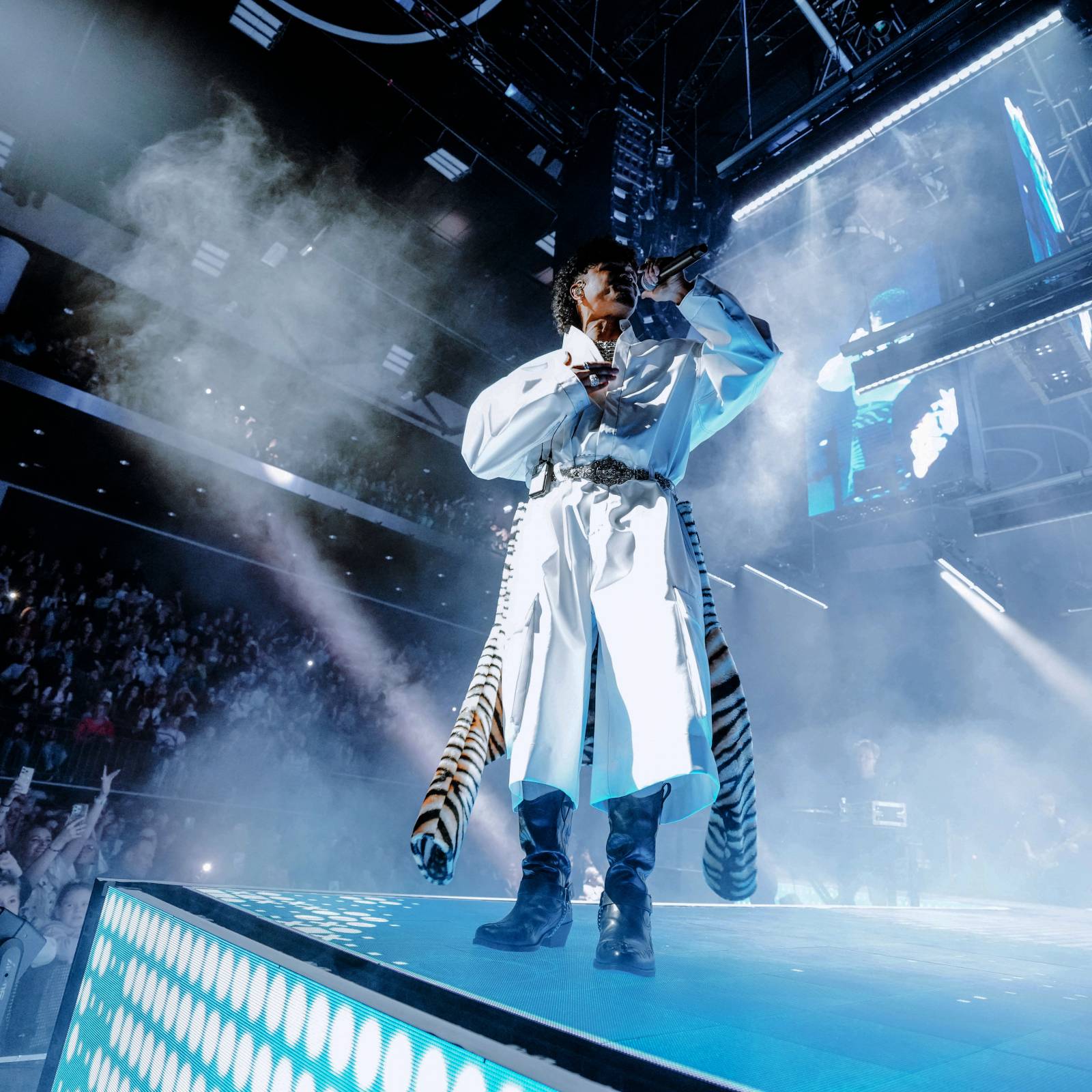 Nadšený řev a slzy štěstí. Ben Cristovao  a Sofian Medjmedj  vyvolali v O2 universu šílenství