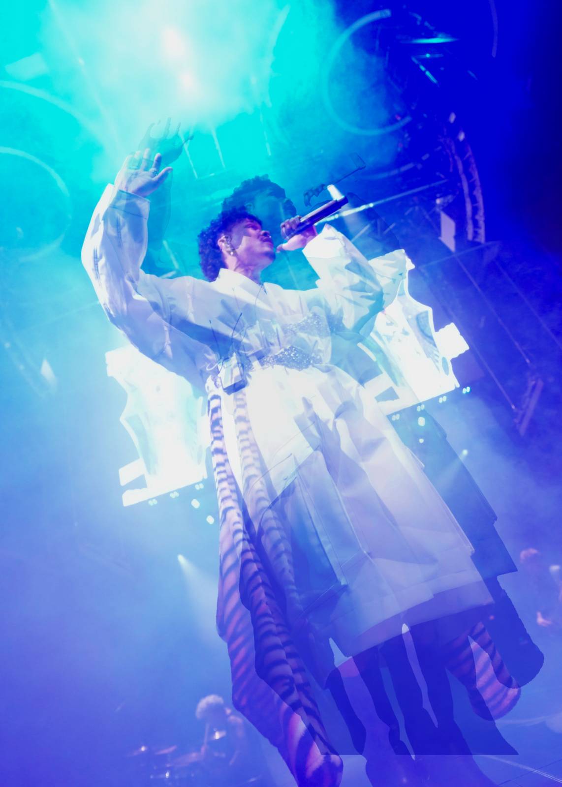 Nadšený řev a slzy štěstí. Ben Cristovao  a Sofian Medjmedj  vyvolali v O2 universu šílenství