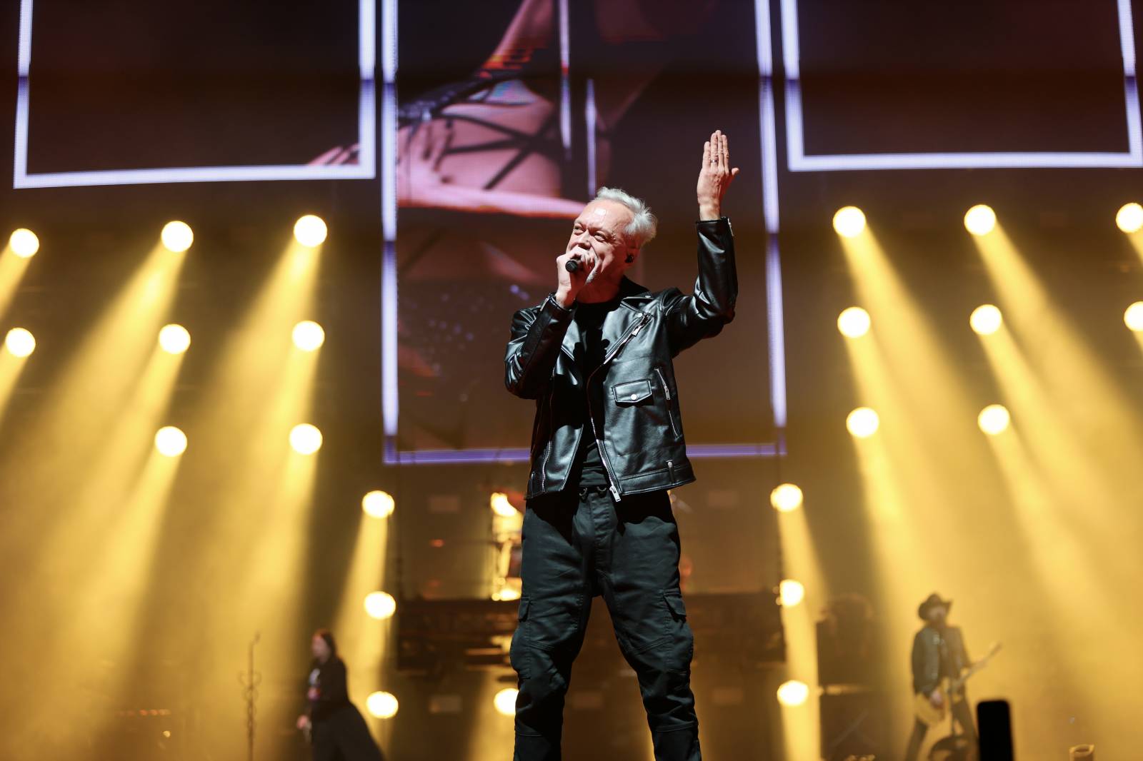 Rok 2025 objektivem fotografů | David Zámečník si užil focení Lucie v O2 areně nebo Škworu v menším O2 universu. Byl i na Hradech CZ