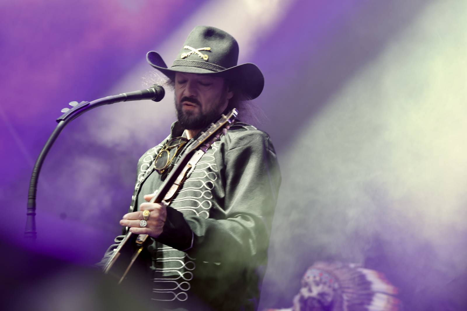 Rok 2025 objektivem fotografů | David Zámečník si užil focení Lucie v O2 areně nebo Škworu v menším O2 universu. Byl i na Hradech CZ