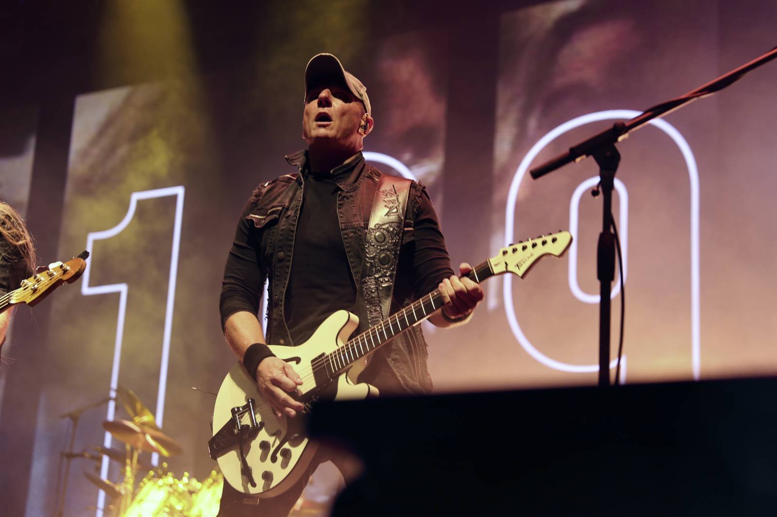 Rok 2025 objektivem fotografů | David Zámečník si užil focení Lucie v O2 areně nebo Škworu v menším O2 universu. Byl i na Hradech CZ