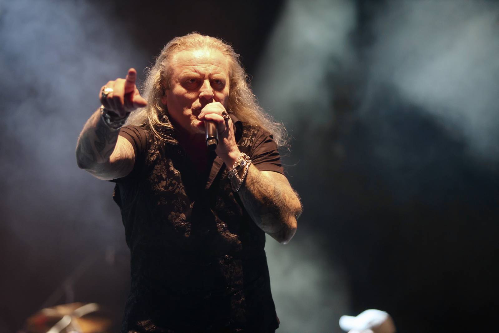 Rok 2025 objektivem fotografů | David Zámečník si užil focení Lucie v O2 areně nebo Škworu v menším O2 universu. Byl i na Hradech CZ