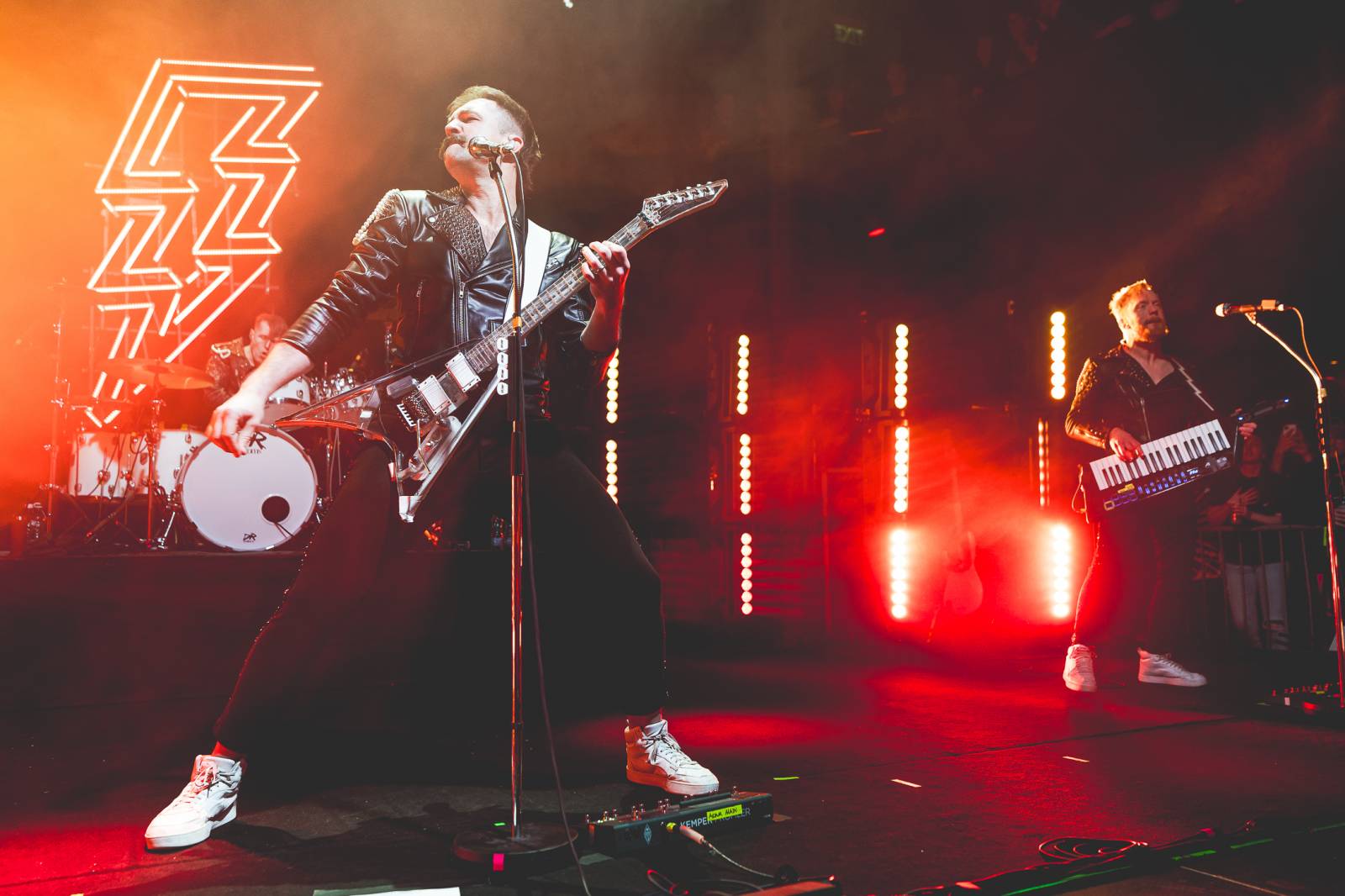 Rok 2025 objektivem fotografů | St. Vincent, Royal Republic i Halflive. To byla koncertní sezóna Jany Braunové