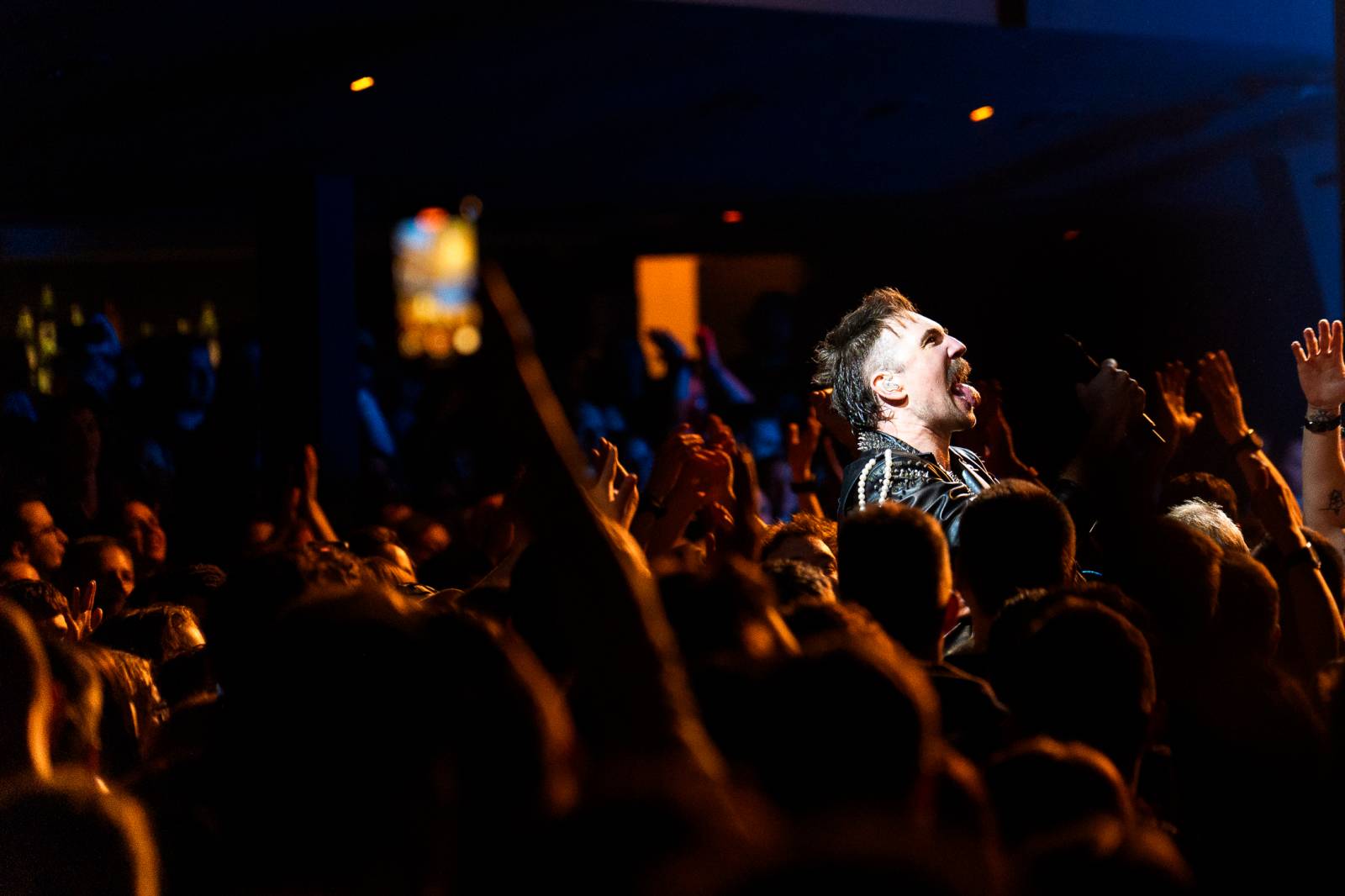 Rok 2025 objektivem fotografů | St. Vincent, Royal Republic i Halflive. To byla koncertní sezóna Jany Braunové