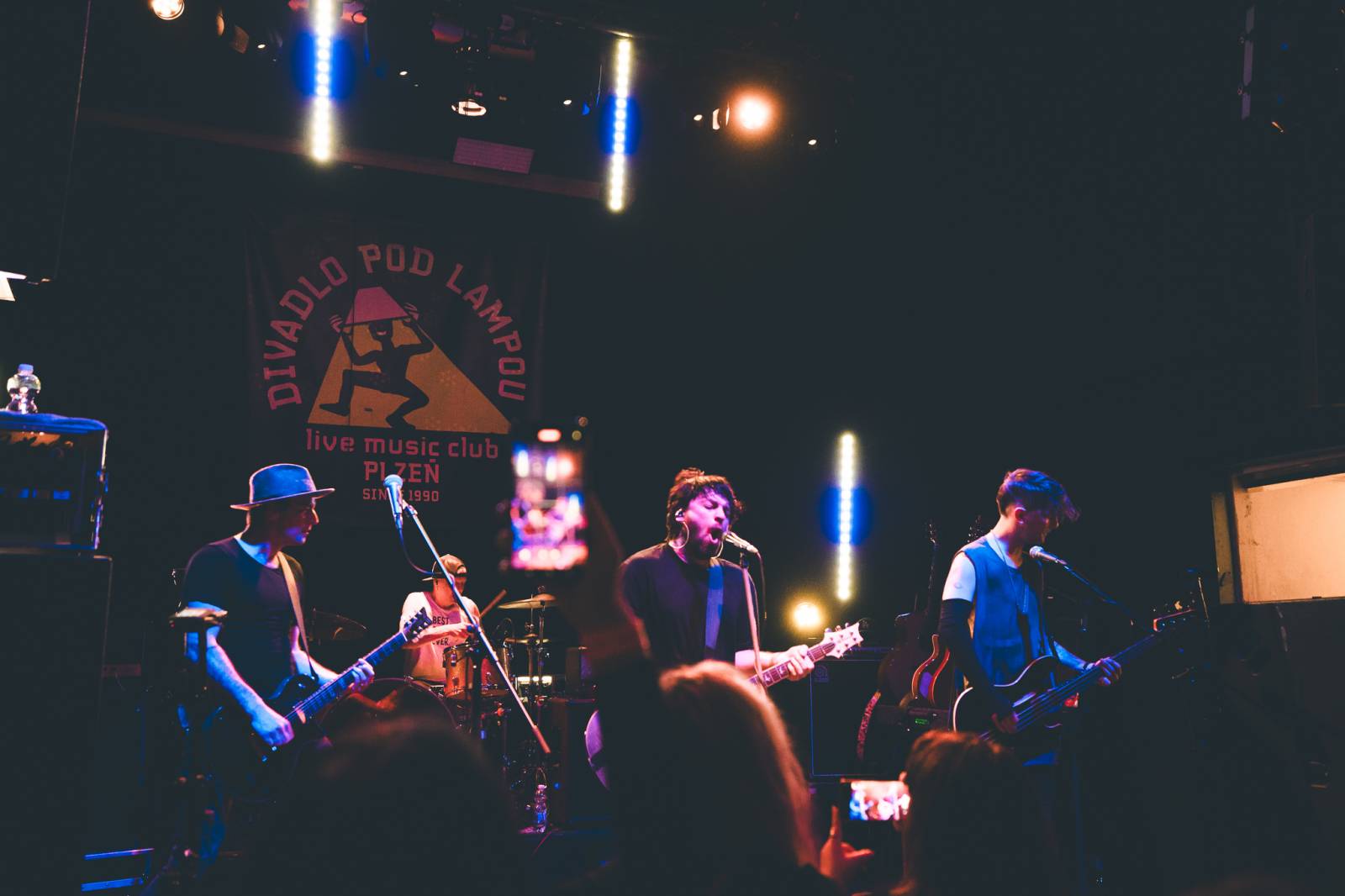 Rok 2025 objektivem fotografů | St. Vincent, Royal Republic i Halflive. To byla koncertní sezóna Jany Braunové