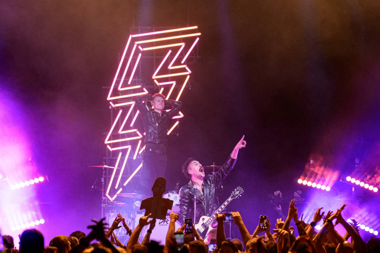 Rok 2025 objektivem fotografů | St. Vincent, Royal Republic i Halflive. To byla koncertní sezóna Jany Braunové