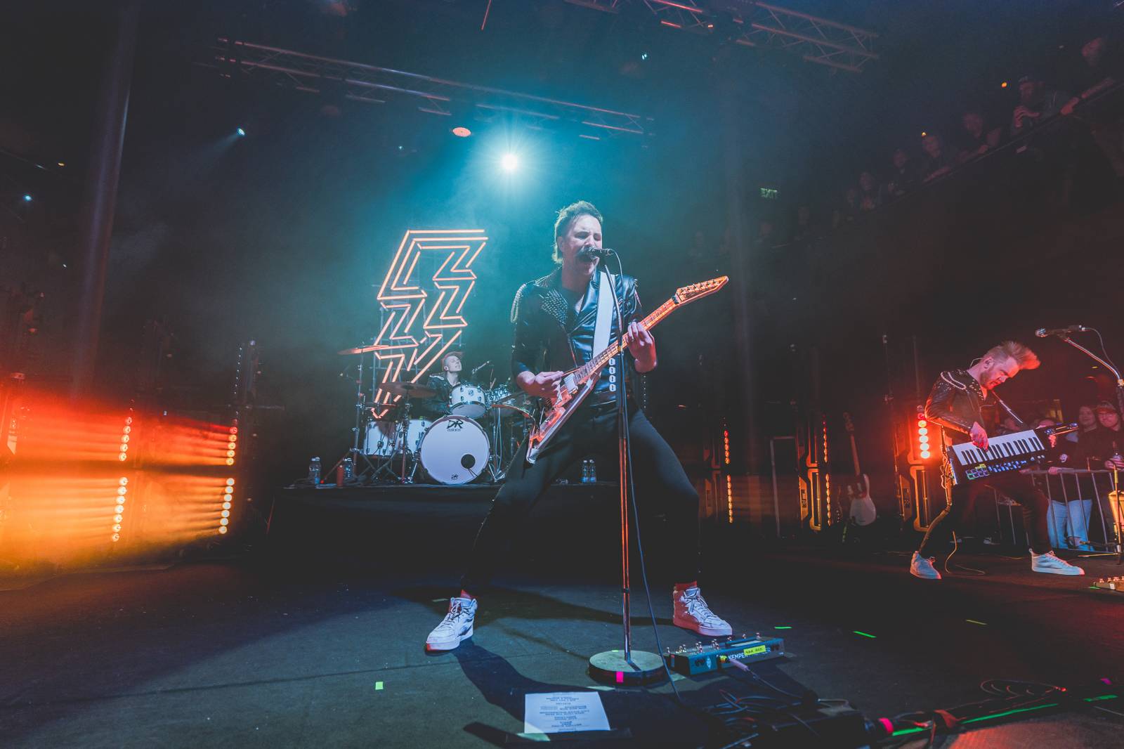 Rok 2025 objektivem fotografů | St. Vincent, Royal Republic i Halflive. To byla koncertní sezóna Jany Braunové