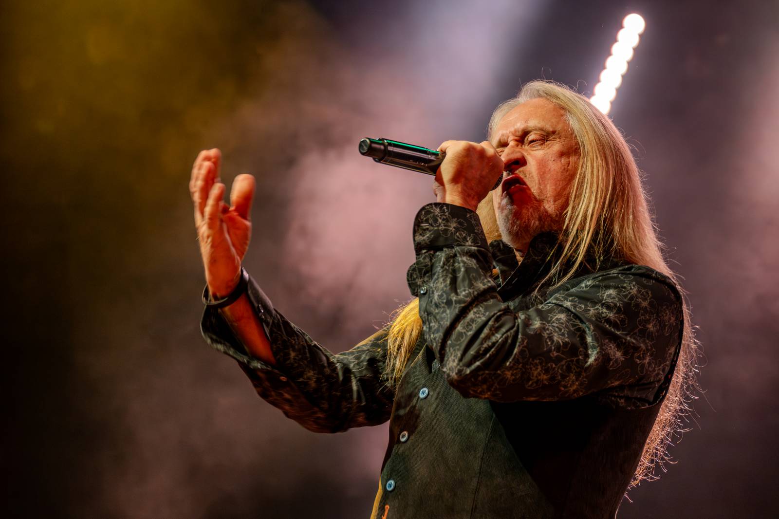 Kamil Střihavka rozezpíval Lucerna Music Bar, speciálním hostem byl Petr Janda