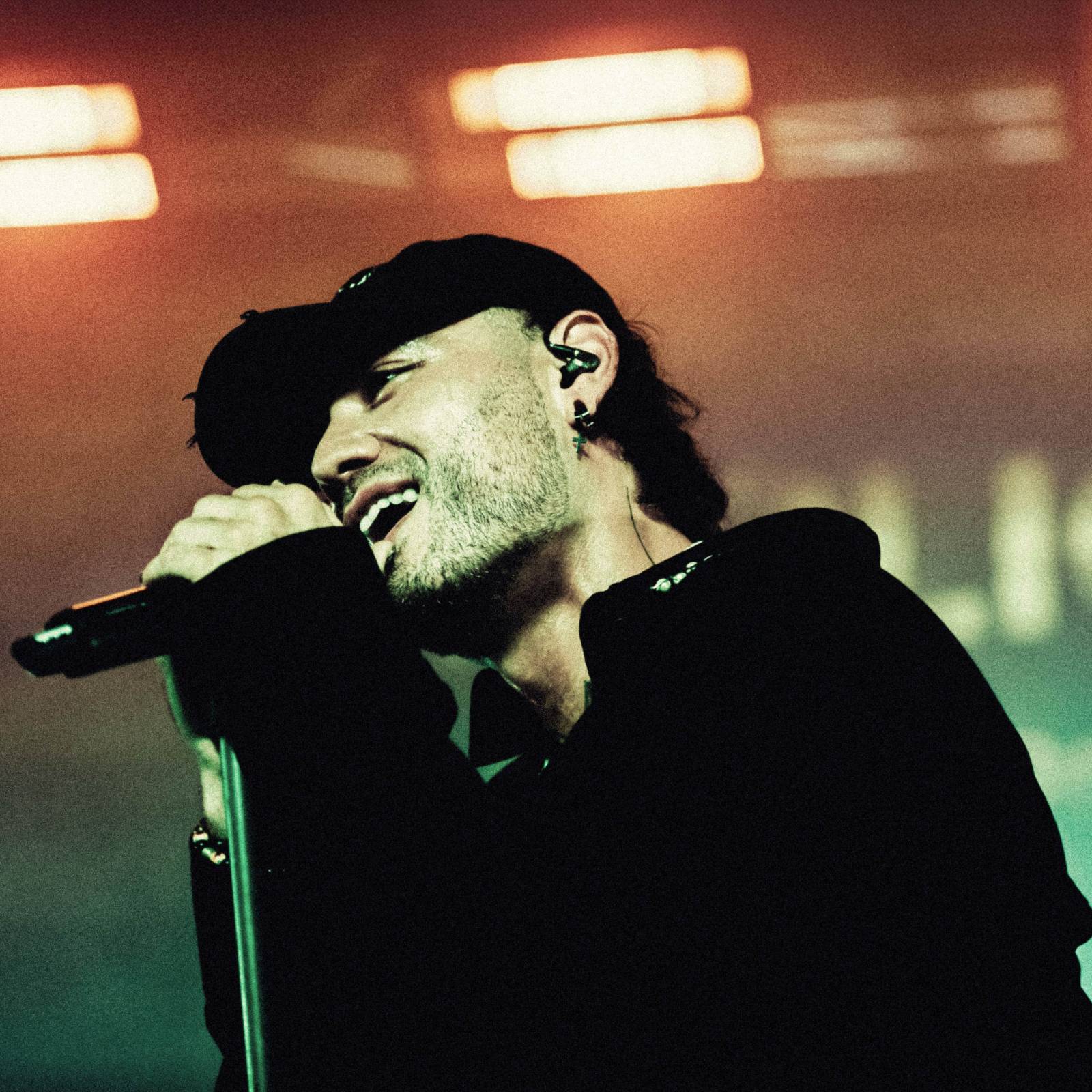 Rok 2025 objektivem fotografů | Iveta Valentová zachytila Bena Cristovao v Edenu i rozhovory s Martinem Chobotem, Renne Dangem a Slavíčkem