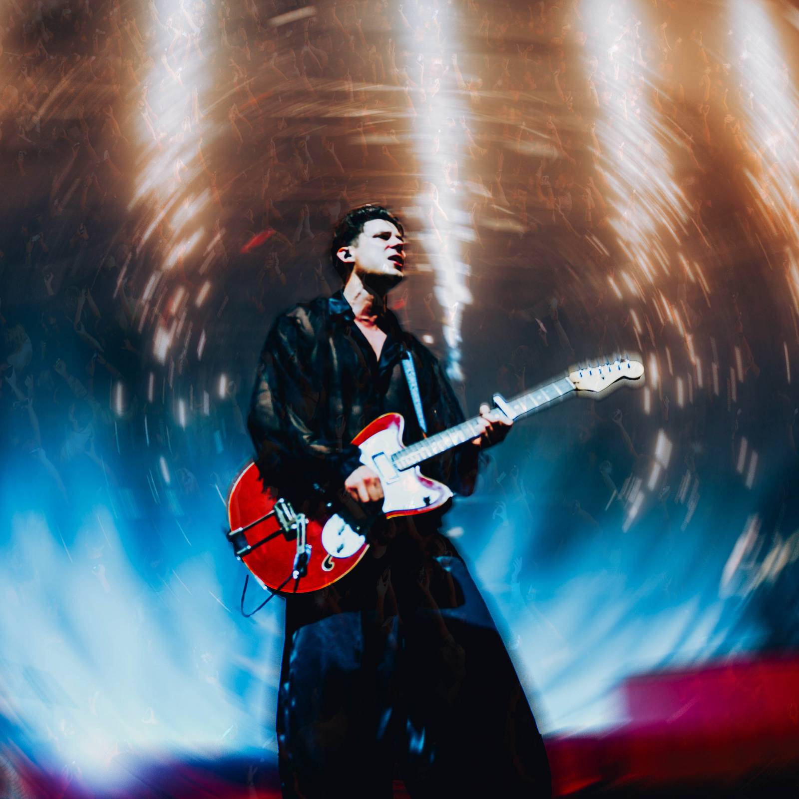 Rok 2025 objektivem fotografů | Iveta Valentová zachytila Bena Cristovao v Edenu i rozhovory s Martinem Chobotem, Renne Dangem a Slavíčkem