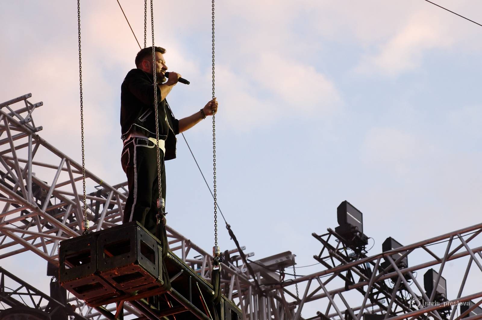 Rok 2025 objektivem fotografů | Rybičky 48, Žebřík, Marek Ztracený, Olympic i Pekelný ostrov pohledem Šárky Preslové