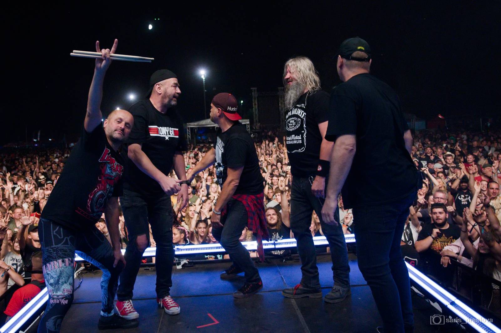 Rok 2025 objektivem fotografů | Rybičky 48, Žebřík, Marek Ztracený, Olympic i Pekelný ostrov pohledem Šárky Preslové