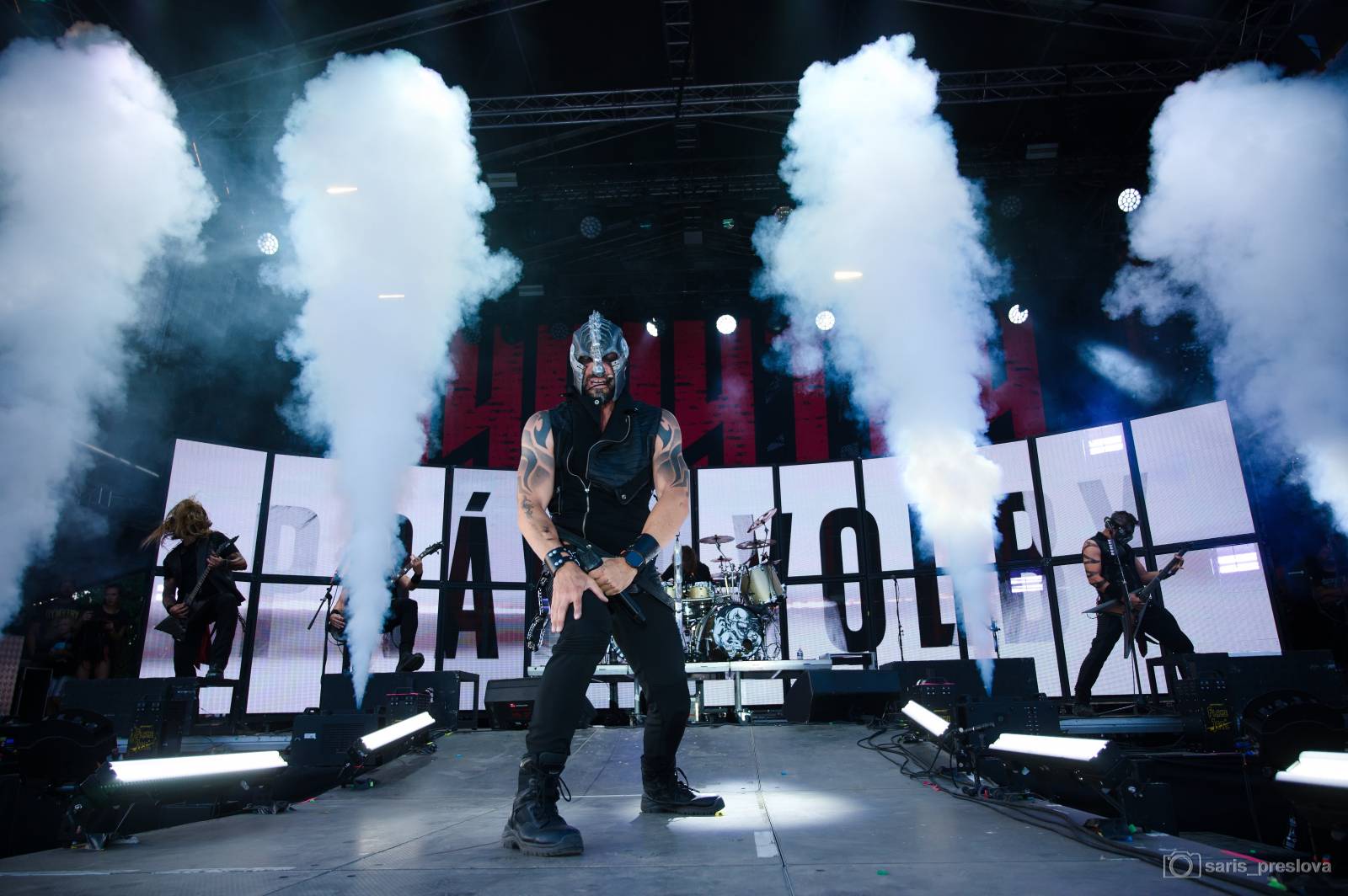 Rok 2025 objektivem fotografů | Rybičky 48, Žebřík, Marek Ztracený, Olympic i Pekelný ostrov pohledem Šárky Preslové