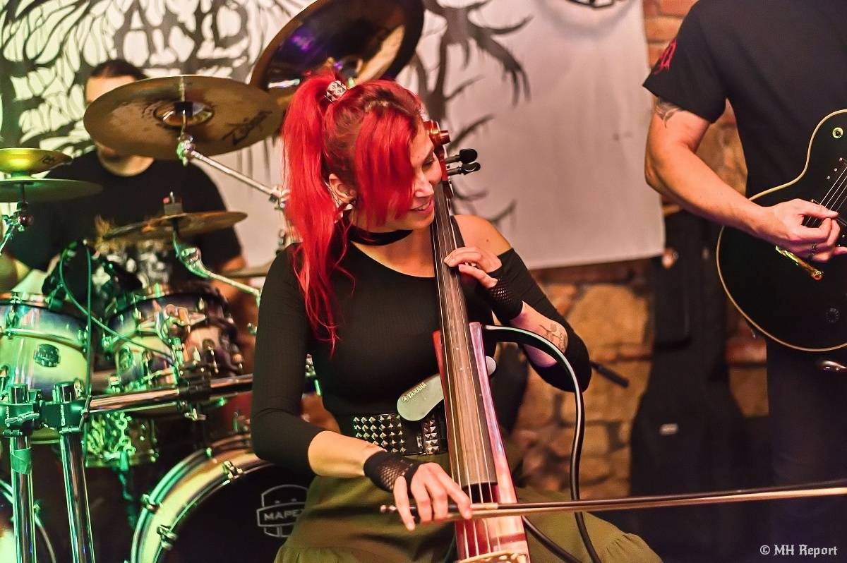 Search & Destroy ovládli Parlament Club. Koncert měl i narozeninový náboj