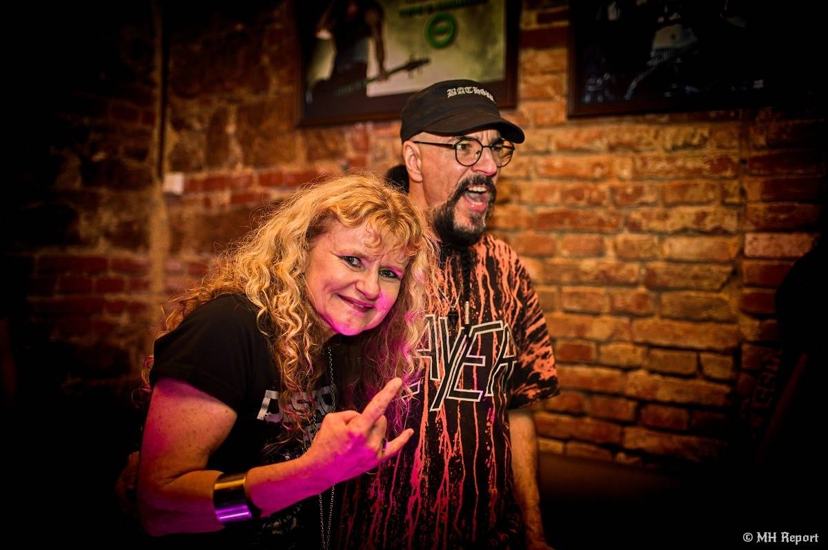 Search & Destroy ovládli Parlament Club. Koncert měl i narozeninový náboj