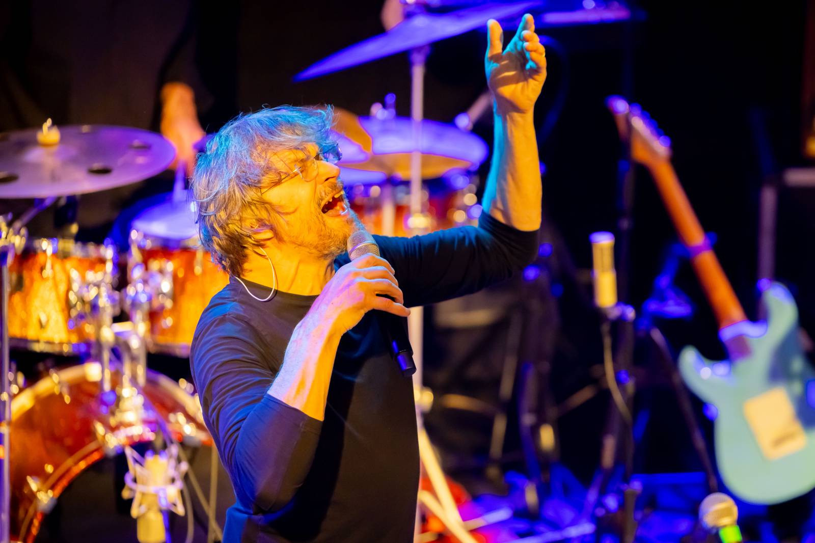 Dan Bárta vystoupil s Illustratosphere v Lucerna Music Baru, doprovodilo ho duo Lash & Grey