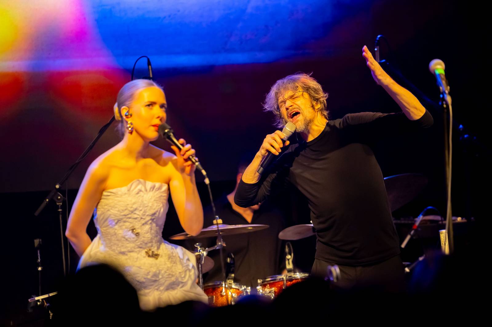 Dan Bárta vystoupil s Illustratosphere v Lucerna Music Baru, doprovodilo ho duo Lash & Grey