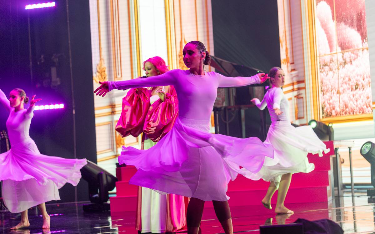 Tereza Mašková zbarvila O2 universum do růžova, pokřtila i nové album