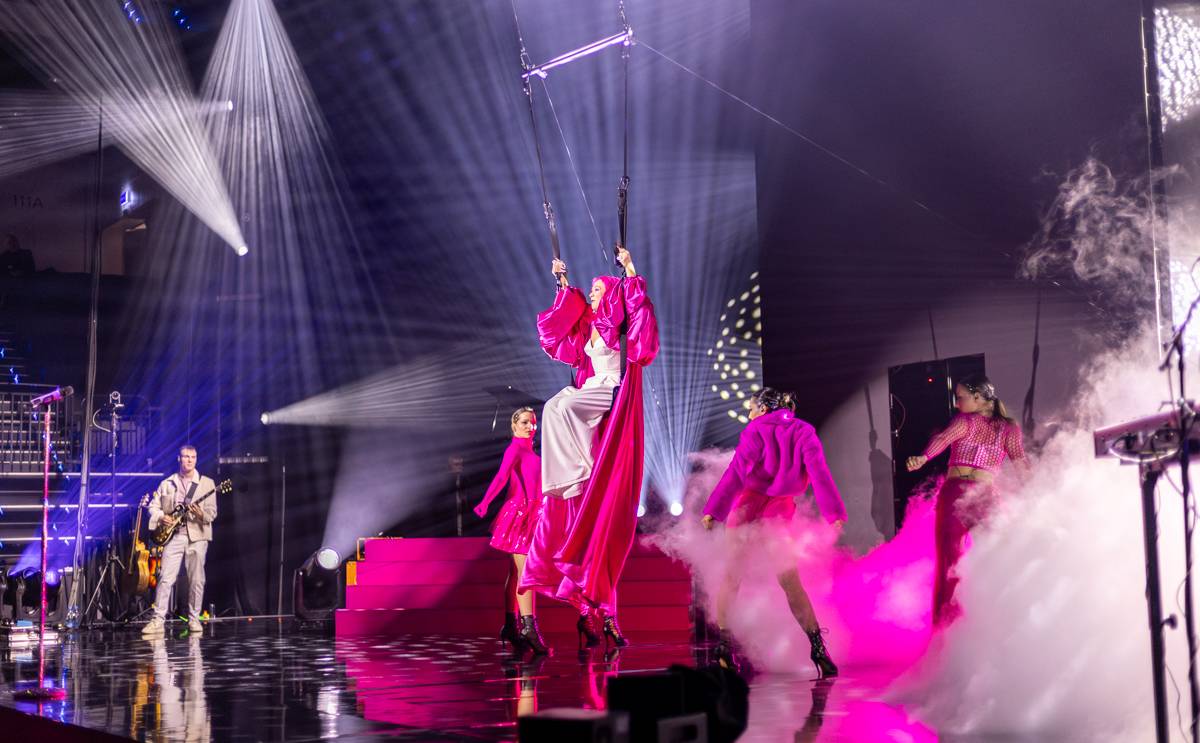 Tereza Mašková zbarvila O2 universum do růžova, pokřtila i nové album