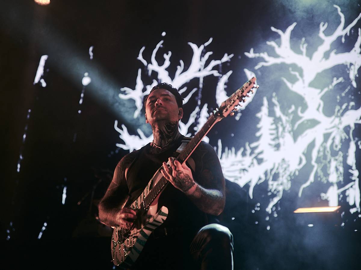 Lorna Shore předvedli precizně řízenou deathcorovou destrukci O2 universa