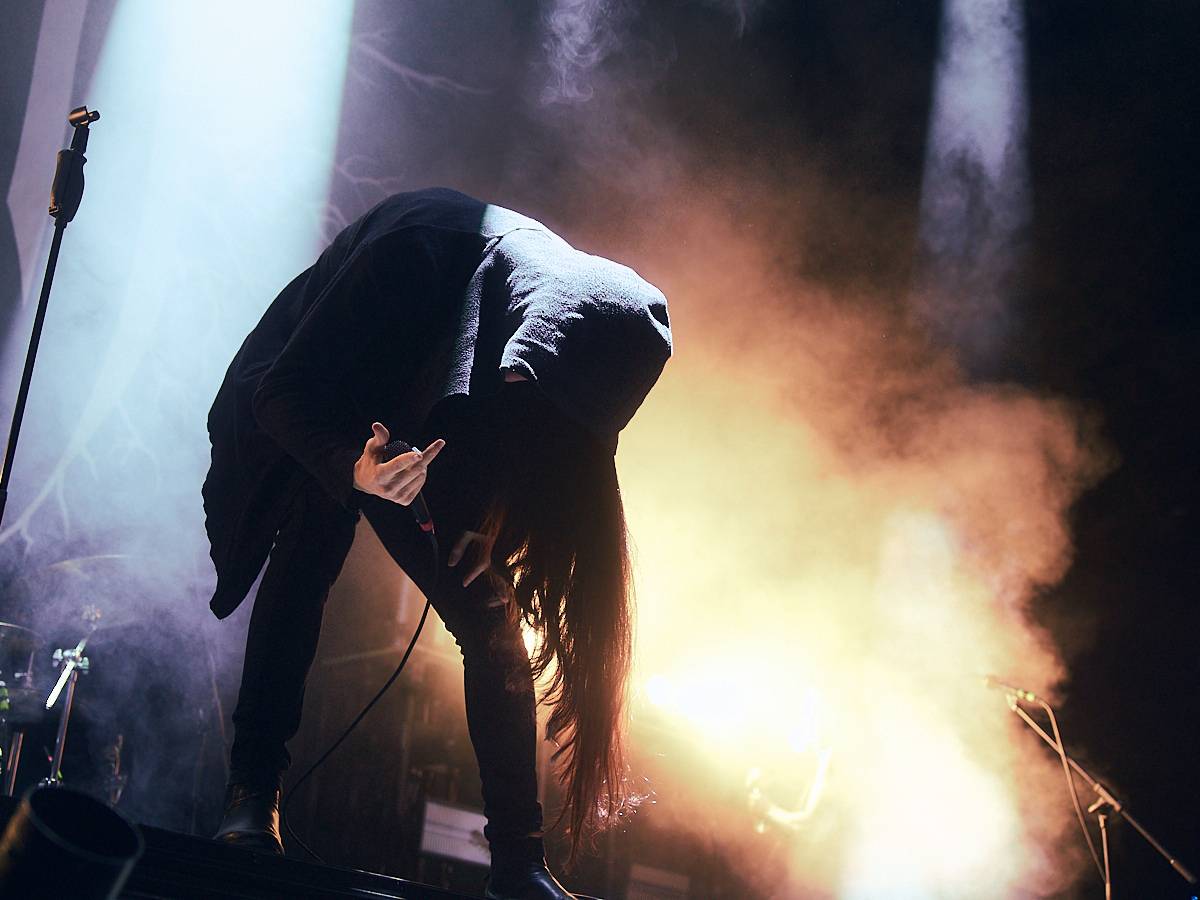 Lorna Shore předvedli precizně řízenou deathcorovou destrukci O2 universa