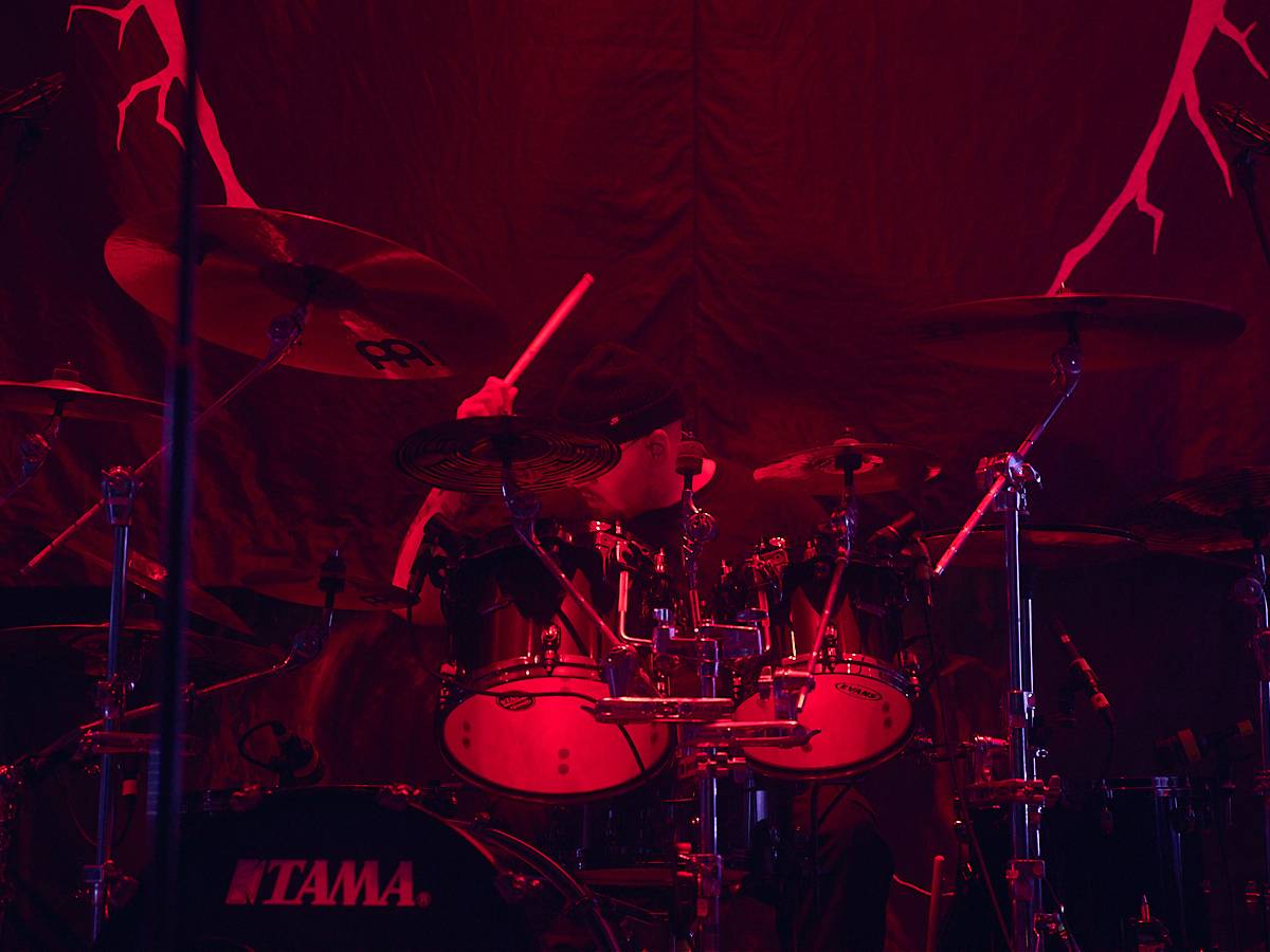 Lorna Shore předvedli precizně řízenou deathcorovou destrukci O2 universa