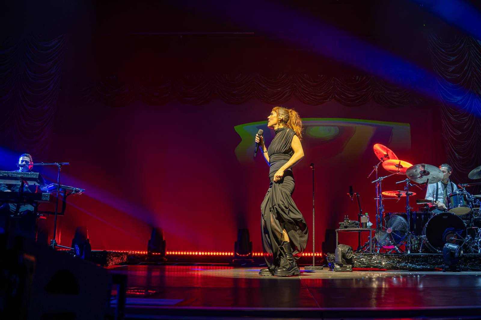 ZAZ dokázala, že hudba nezná hranice. V O2 universu rozdávala radost