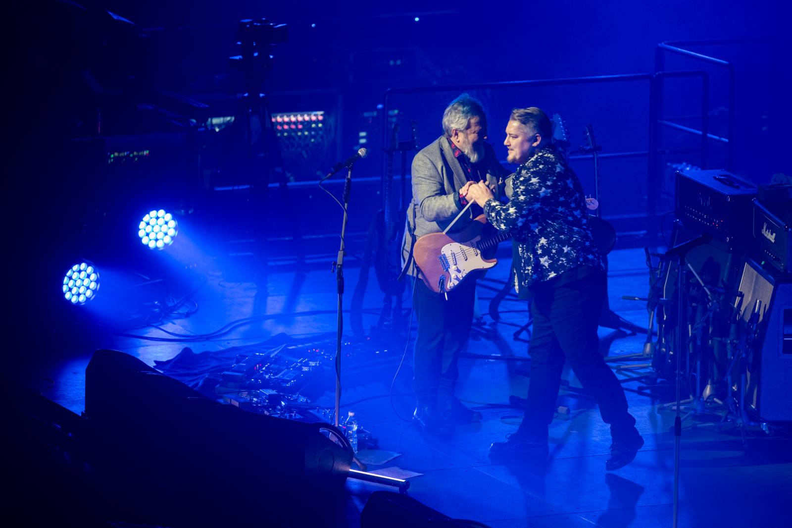 Michal Pavlíček oslavil v O2 universu sedmdesáté narozeniny, přáli mu Bára Basiková, Michael Kocáb, Kamil Střihavka i Vilém Čok