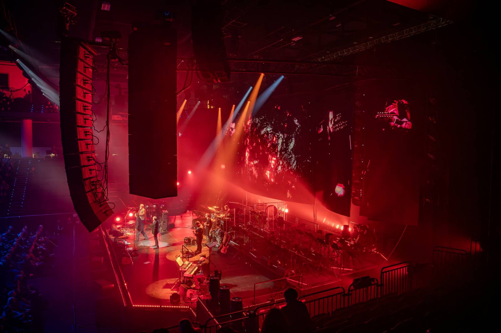 Michal Pavlíček vyprodal O2 universum i podruhé. Narozeniny s ním oslavili Matěj Ruppert, Roman Holý i Robert Kodym