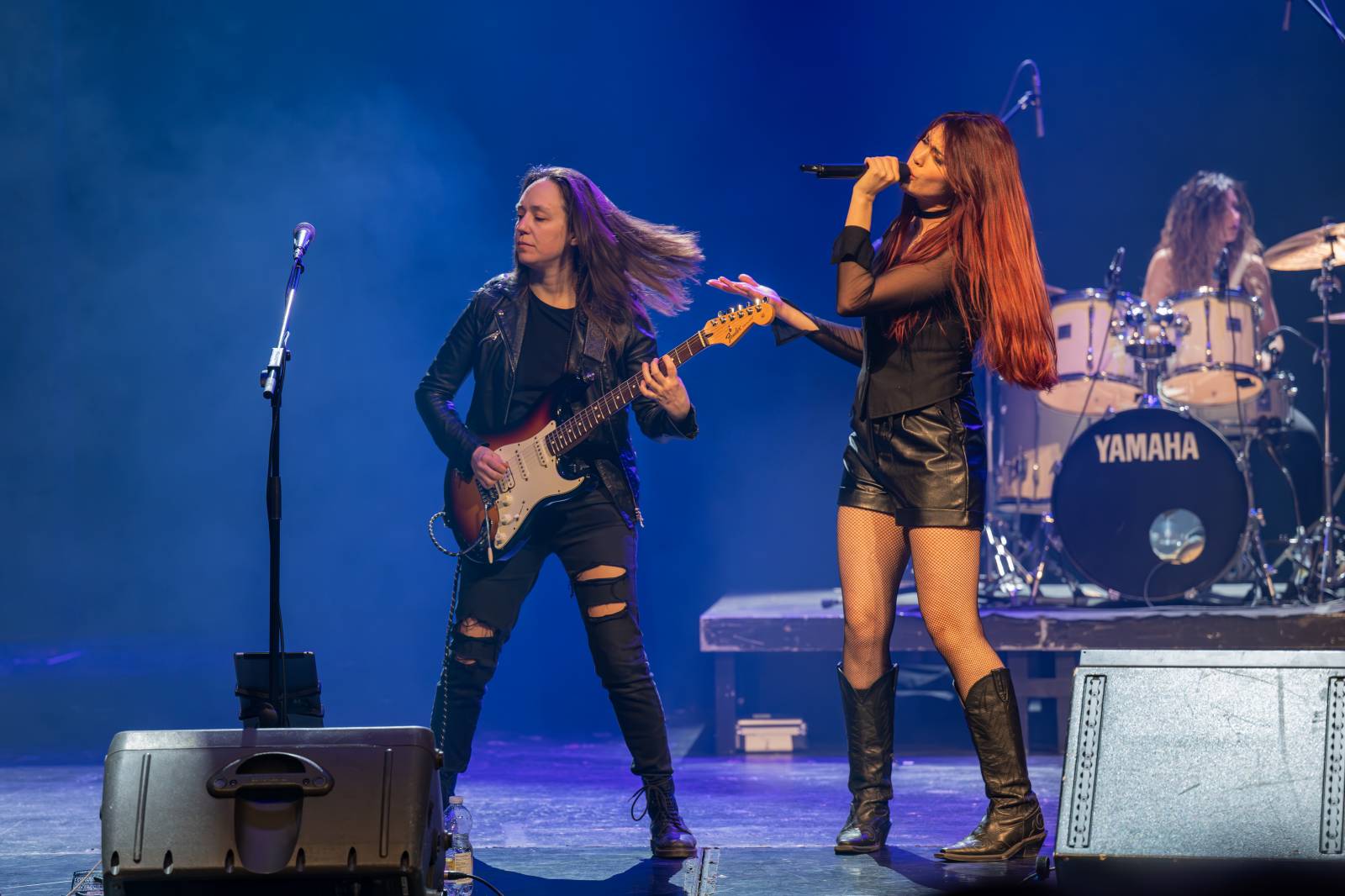 Divadlo Hybernia rozezněly písně Deep Purple. V ženském podání je zazpíval tribute band Strange Kind of Women