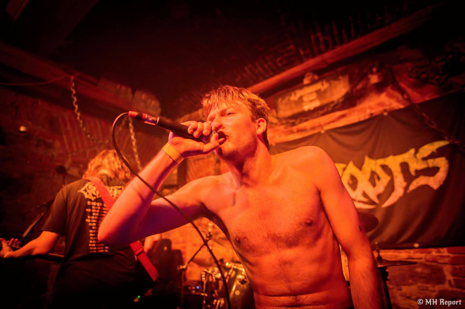 Plzeňský Parlament hostil thrashový večer. Dorazili Exorcizphobia, Deadroots a Krusadist