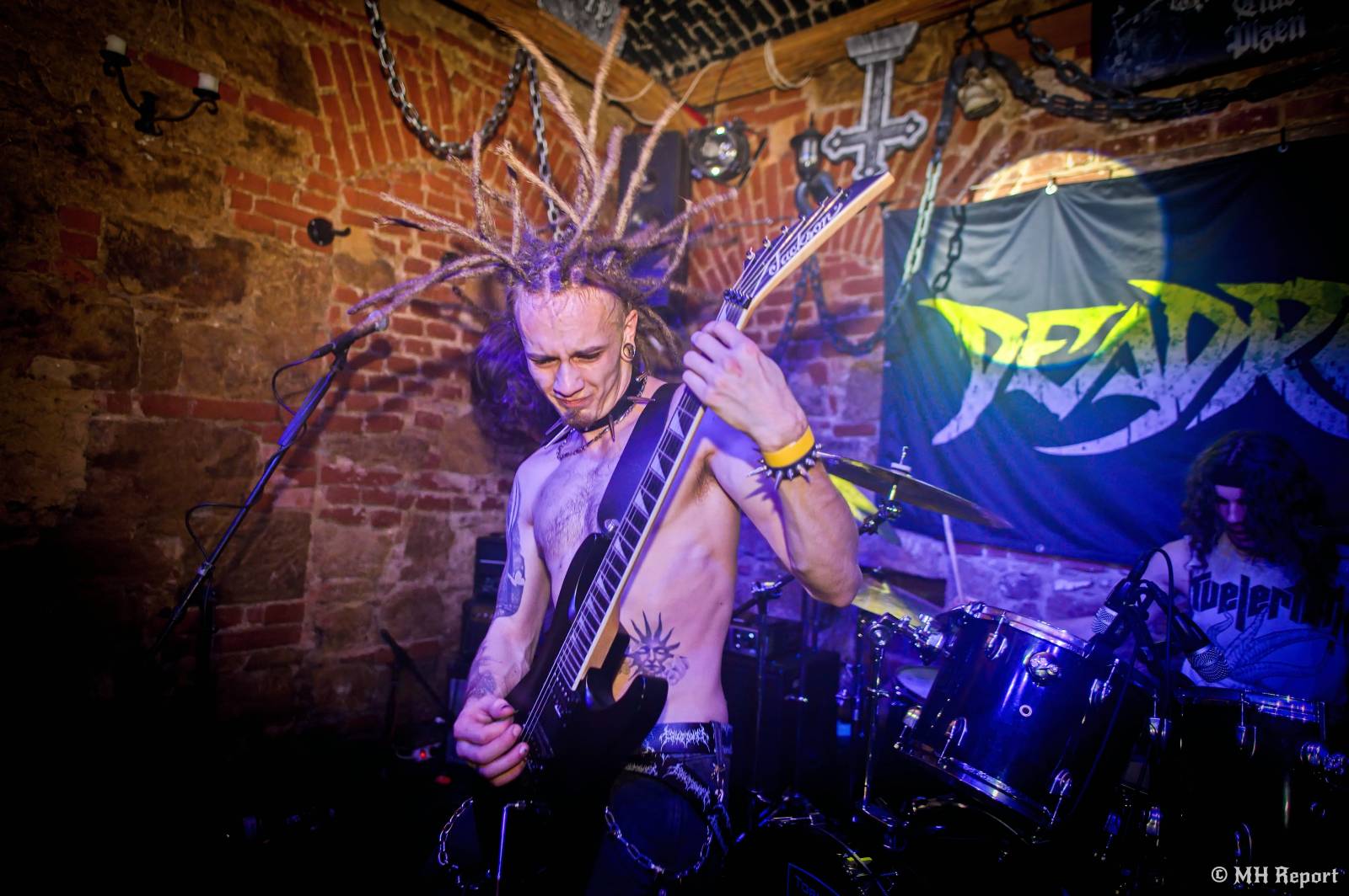 Plzeňský Parlament hostil thrashový večer. Dorazili Exorcizphobia, Deadroots a Krusadist