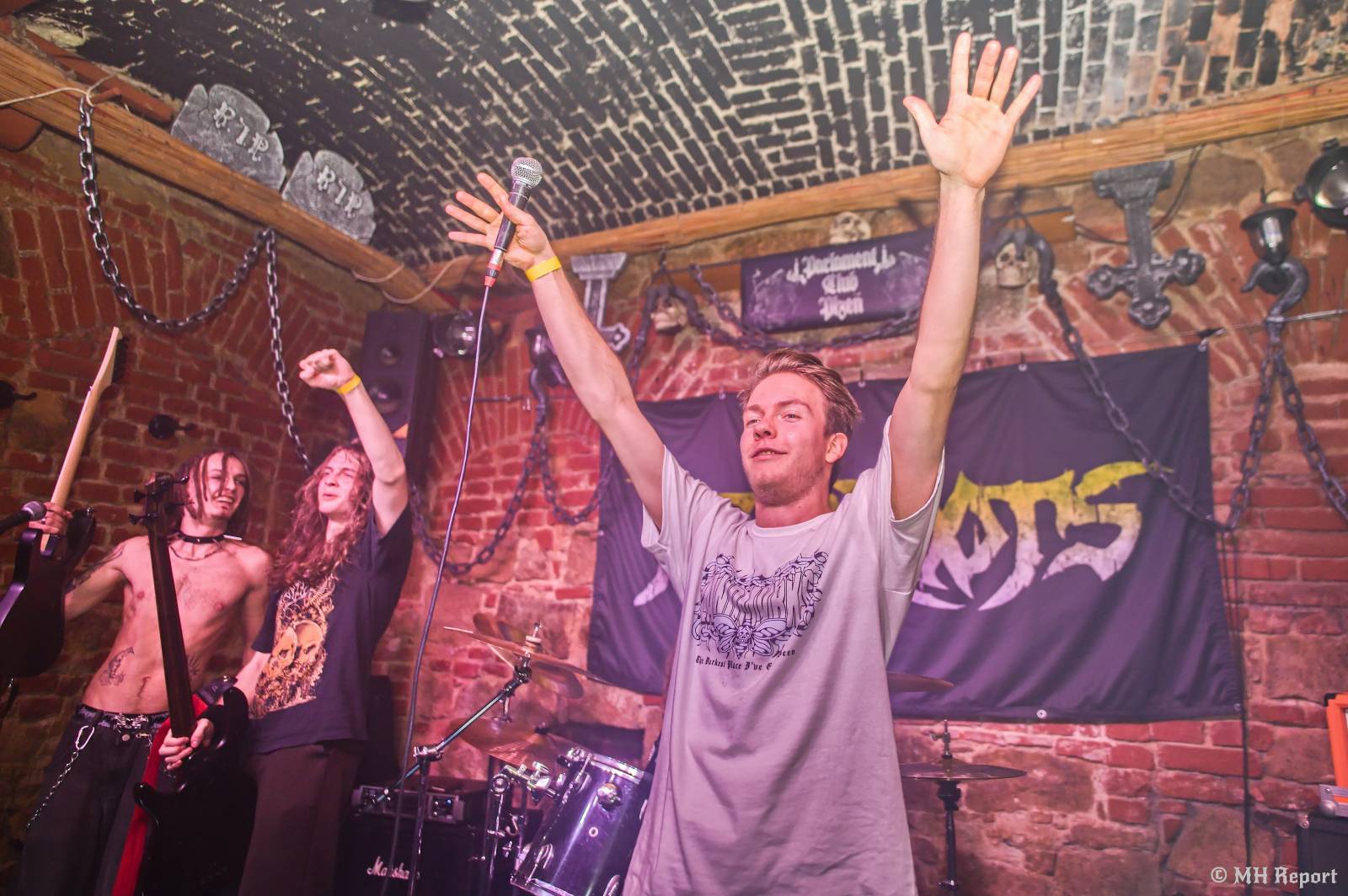 Plzeňský Parlament hostil thrashový večer. Dorazili Exorcizphobia, Deadroots a Krusadist