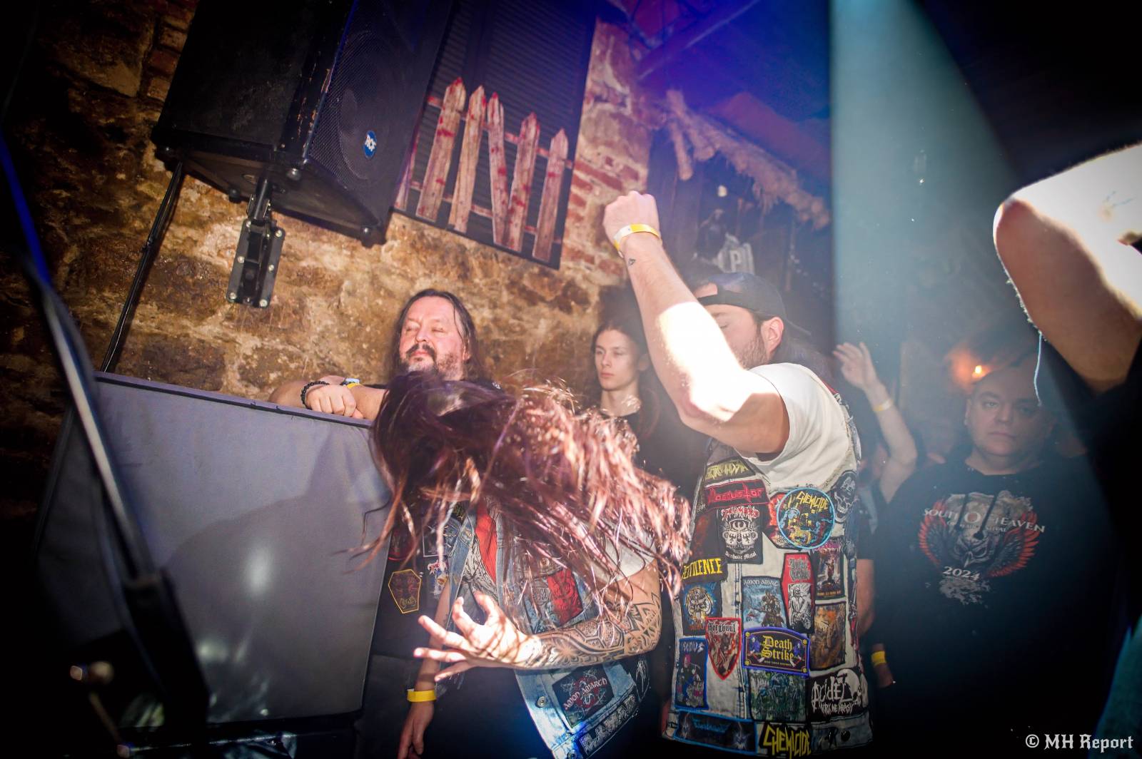 Plzeňský Parlament hostil thrashový večer. Dorazili Exorcizphobia, Deadroots a Krusadist