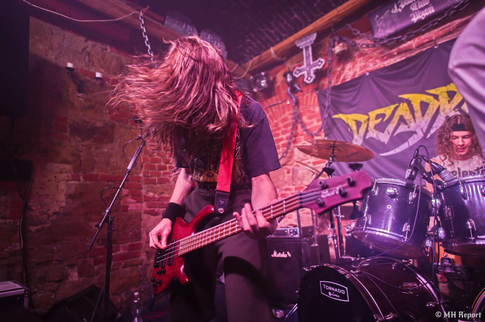 Plzeňský Parlament hostil thrashový večer. Dorazili Exorcizphobia, Deadroots a Krusadist